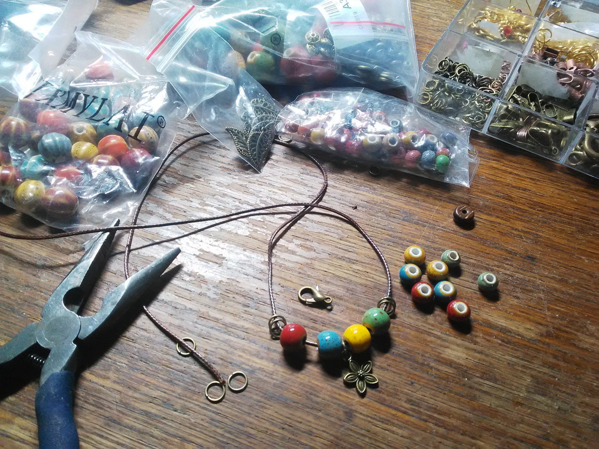 Perles céramique en construction